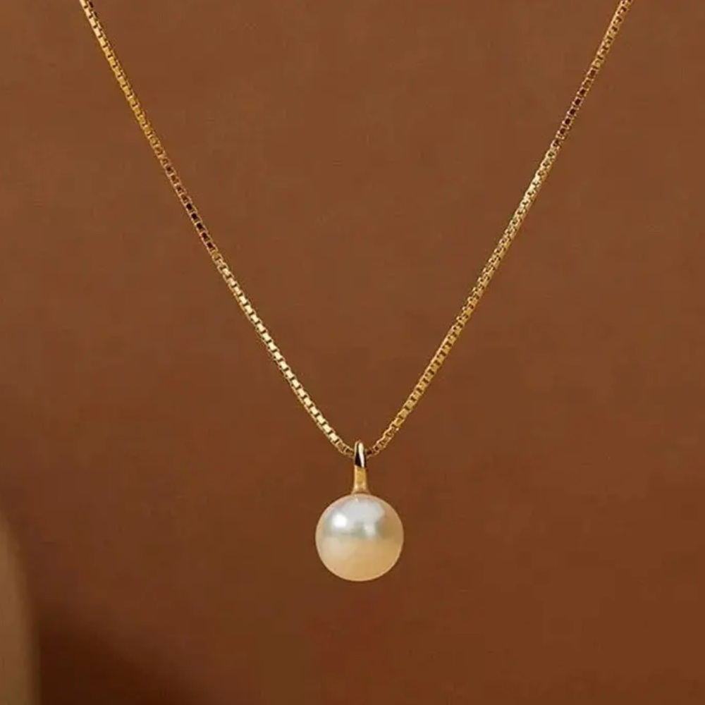 Classic Gold Pearl Pendant Necklace - Elegant White Pearl